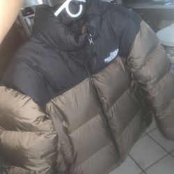 Brown TNF 700 Puffer
