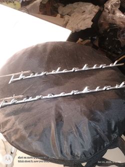 Thunderbird Front Fender /1958 thur 1962 Quarter Panel Script Emblems