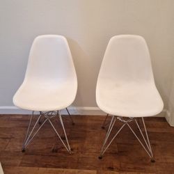 2 Chairs