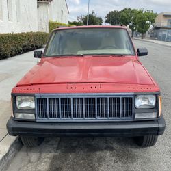 1996 Jeep Cherokee SE L6 4.0L RWD 