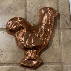 Vintage Copper Rooster Mold. Heavy Weight Copper Mold of a Rooster. Hangs on Copper Side. Silver Inside. Brass Hange