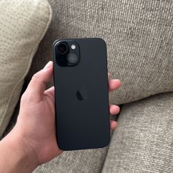 Apple iPhone 15 Black Fully Unlocked All Carriers