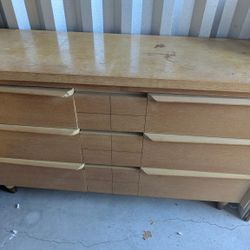 Bedroom Dressers & Nightstand 