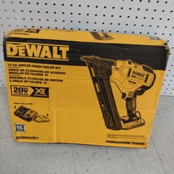 Dewalt 20v Max XR 15 Ga Angle Finis Nailer KIT Brand New Firm Price Non Negotiable (DCN650D1)
