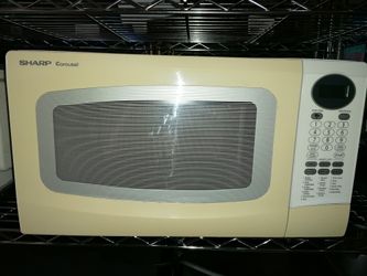 Sharp Corousel white Microwave R 306LW AUG 2006. 1560WATTS