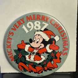 Disney collectible button - 1987