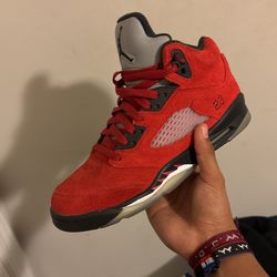 Jordan 5 Raging Bull Size 6
