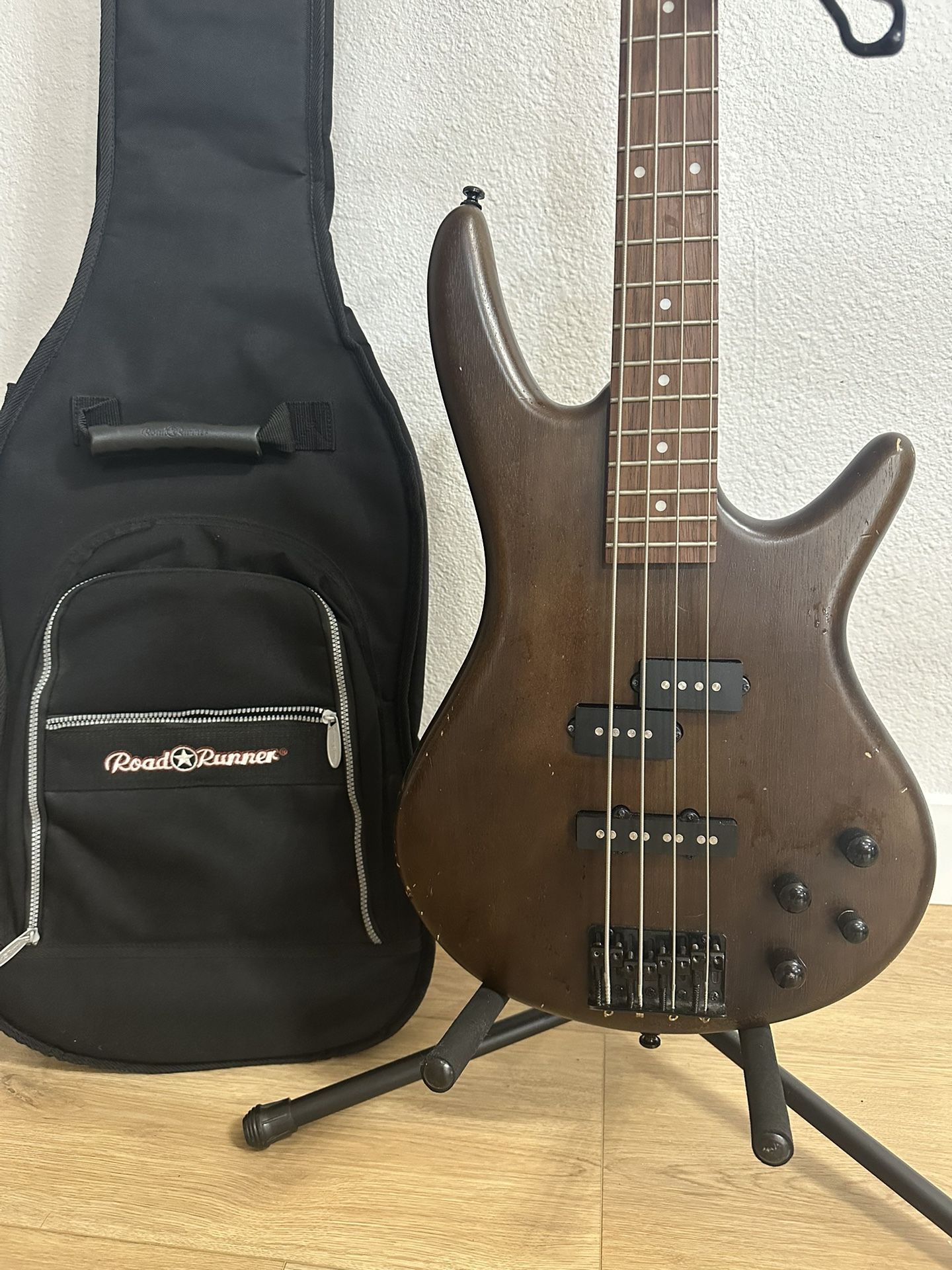 Ibanez Bass Guitar & Case Mahogany Body & Rosewood Fretboard
