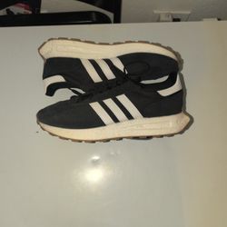 Men's 11.5 Adidas Shoes