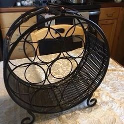 Wine rack. Home decor. Measurements are in the pictures. Everett Melvin Avenue/Broadway pick up area