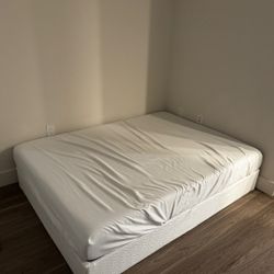 Zinus Full Size Mattress + Metal Box Spring – 5 Months Old, Excellent Condition
