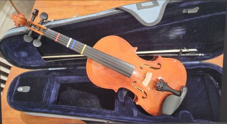 Full size 4/4 violin with case and bow