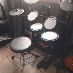 Electric Drum Set With Speaker 