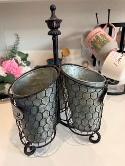 Galvanized metal wire mesh Utensil holder