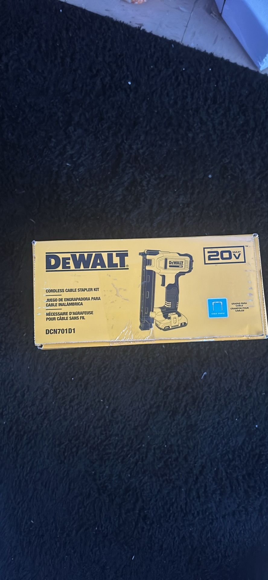 DeWalt 20V Max Cordless Cable Stapler Kit