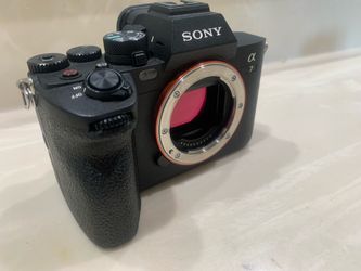 Sony Alpha 7 IV