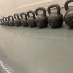 5LBs to 106 lbs 11 pc total vintage  Kettle Bells 
