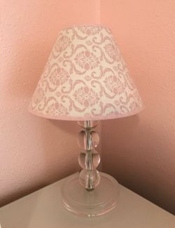Kids pink table lamp