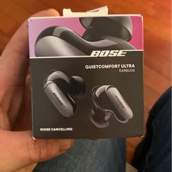BOSE quietcomfort Ultra Ear Buds 