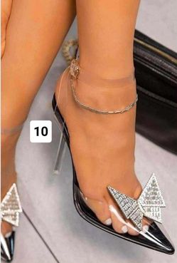 New women’s shoes size 10