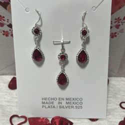 Set De Aretes Y Medalla Plata .925( Nuevos )