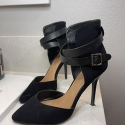 Black womens heels size 7