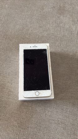 Old broken iPhones