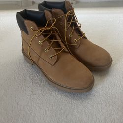 Size 5 1/2 Waterproof Timberlands