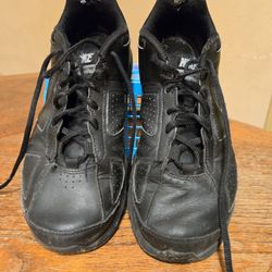 Women's T-Lite Triple Black Nikes Size 9.5