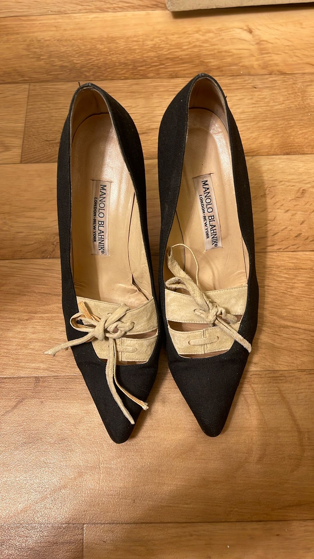 Monolo Blahnik Black And Beige Vintage Heel