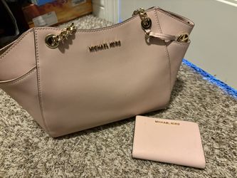Michael Kors Purses And Wallets