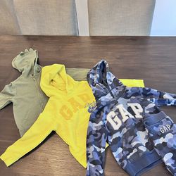 Boys 5T Hoodies And Jacket 3 Hoodies Total. Great Condition! 