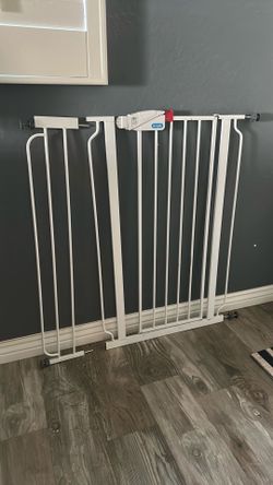 Baby gate