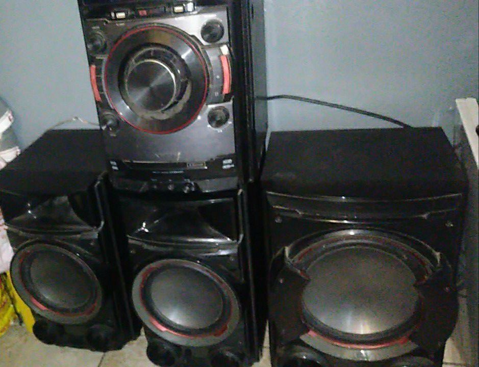 Home Stereo System LG