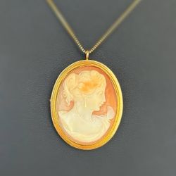 Jewelry 14k yellow gold Pendant Ivory Fire Red Orange Vintage Lady 8.2g pendant charm brooch