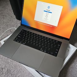 2021 MacBook Pro M1 16" (512/16GB)