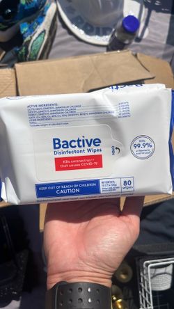 Disinfectant wipes