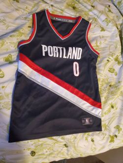 Damian Lillard Portland trailblazers youth medium Jersey Fanatics