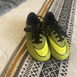 Cover Cleats Size 10c