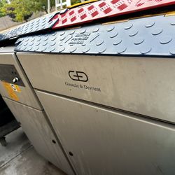 Screw Compressor  4 Sale Or Tech That Can Fix