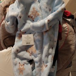 Brand New Baby Clothes And Blankets 