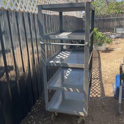 This item is a Meco Omaha five shelf service cart. / South Austinby William cannon pick up it’s very heavy