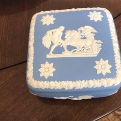 Wedgewood Trinket Box 