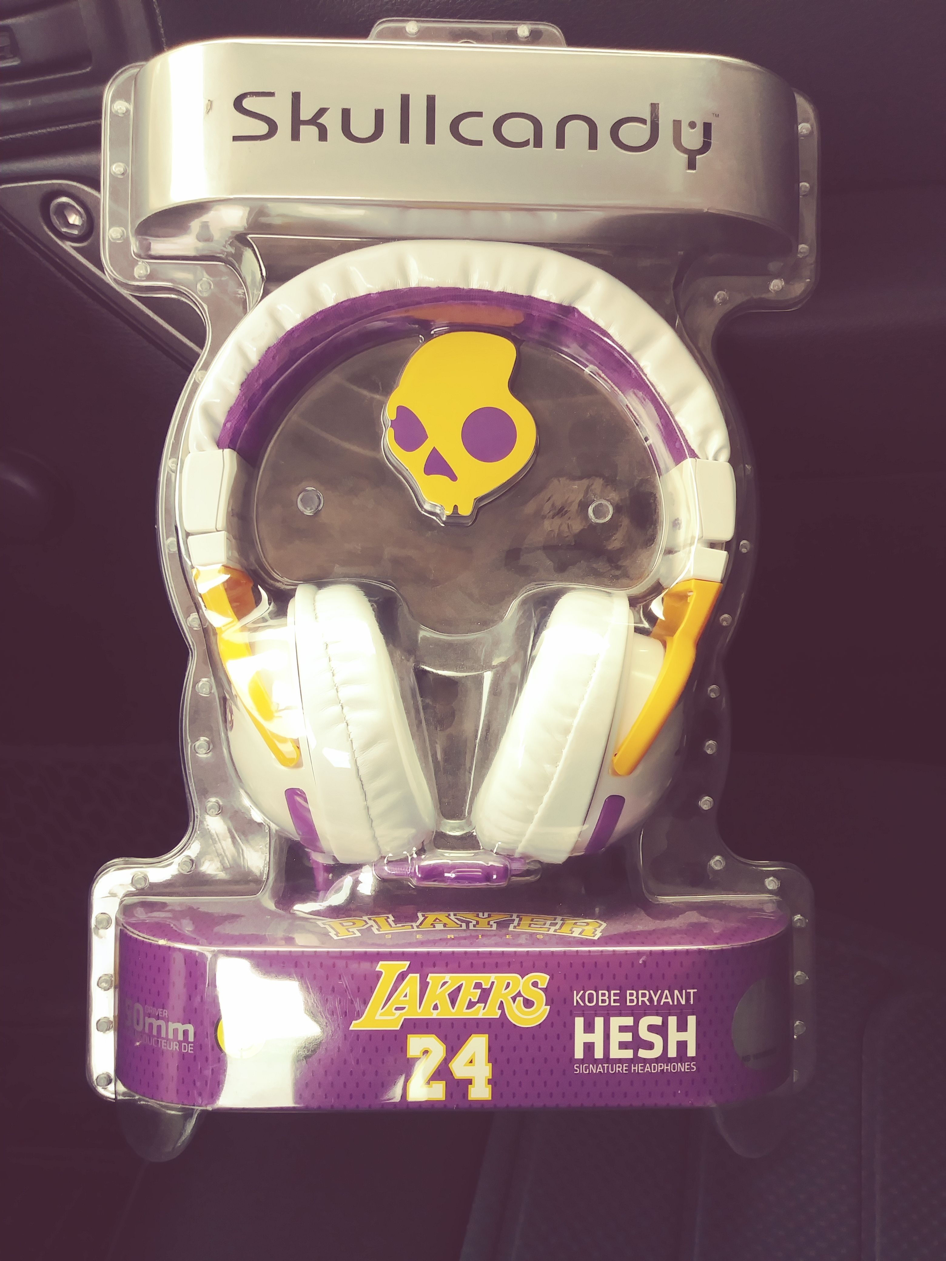 Skullcandy Kobe Bryant Hesh number 24 headphones brand new