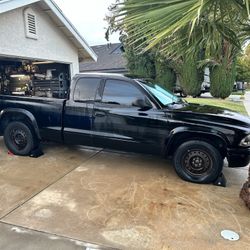 2002 Dodge Dakota ~ Trade For Running Quad 
