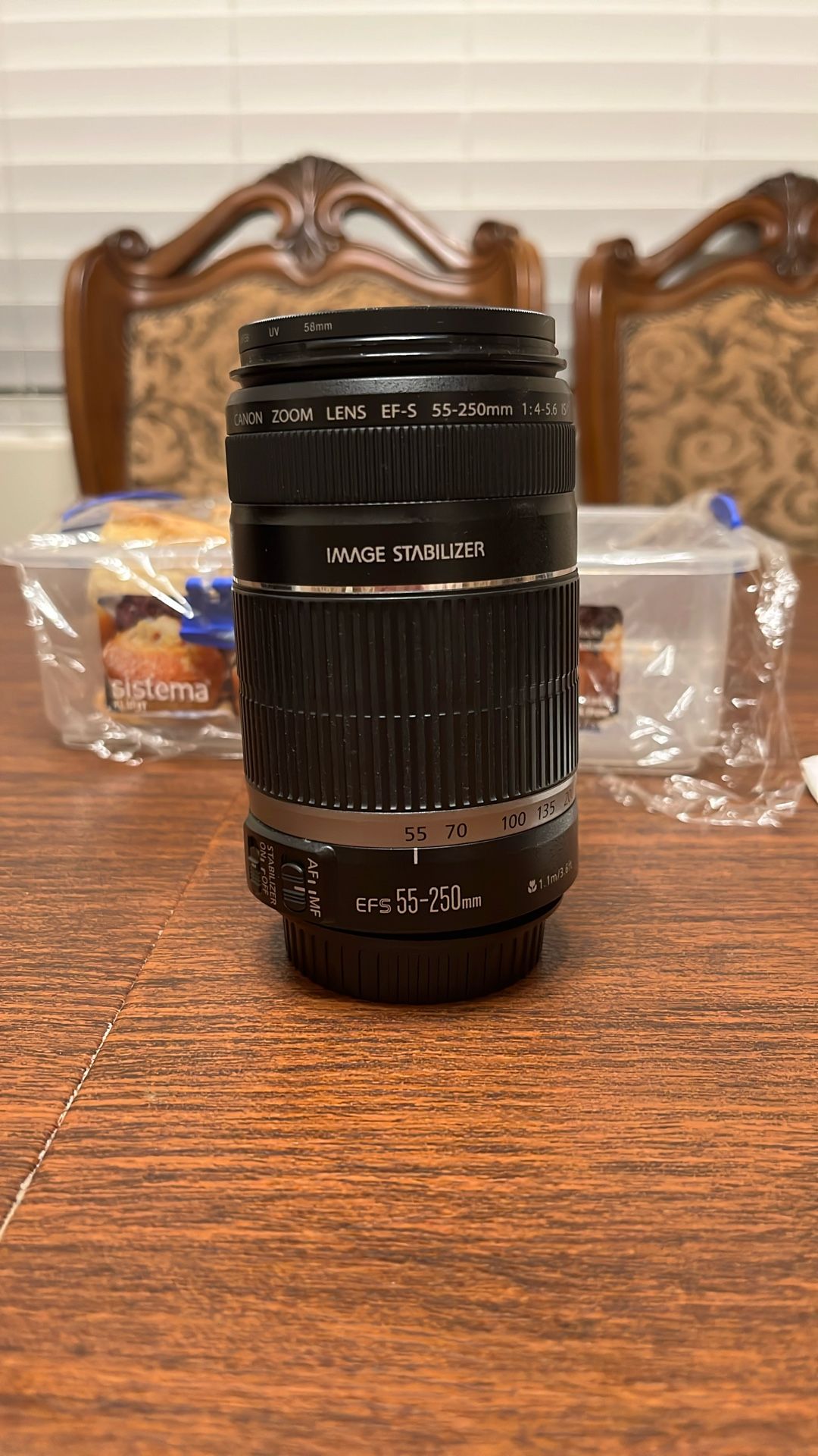 Canon EF-S 55-250mm f/4-5.6 is Image Stabilizer Telephoto Zoom Lens - International Version (No Warranty) (Renewed)