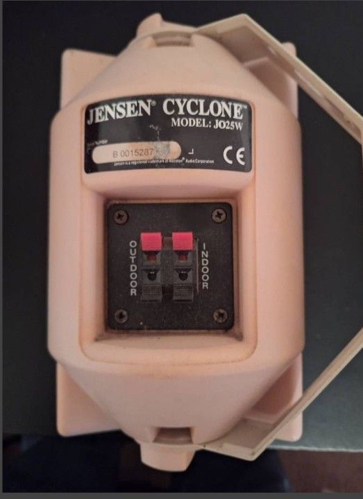 Jensen Cyclone JO35 Indoor / Outdoor Speakers