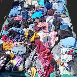 200 Womens Clothes Items