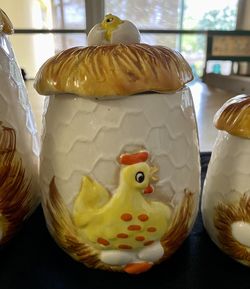 ヴィンテージ　シアーズ　大きめサイズキャニスター　1976 Vintage 1976 Sears & Roebuck Hatching Chicken Ceramic Canister Set