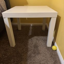 2 Ikea Side Tables 